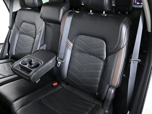 Used 2022 Nissan Pathfinder Platinum w/ Cargo Package image 26