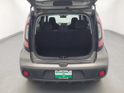 Used 2018 Kia Soul FWD image 29