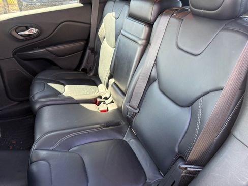 Used 2016 Jeep Cherokee Limited AWD/4WD image 17