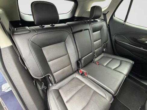 Used 2019 GMC Terrain Denali w/ GMC Pro Grade Package AWD/4WD image 18