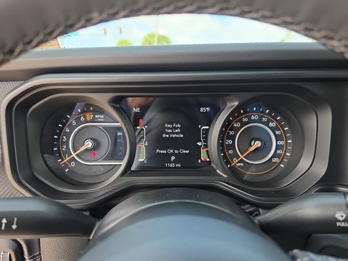 Used 2018 Toyota Tacoma TRD Sport RWD image 17