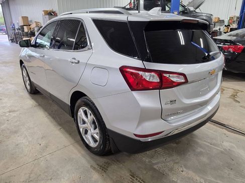 Used 2021 Chevrolet Equinox Premier w/ LPO, Floor Liner Package AWD/4WD image 6