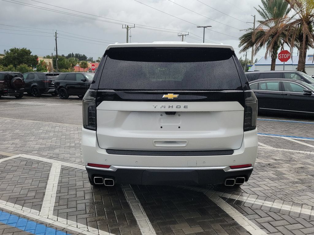 Used 2025 Chevrolet Tahoe High Country AWD/4WD image 4