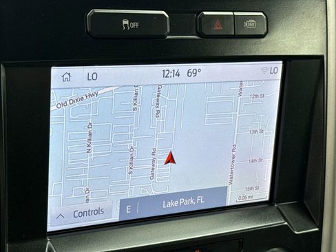 Used 2015 Ford F150 King Ranch w/ Equipment Group 601A Luxury image 21