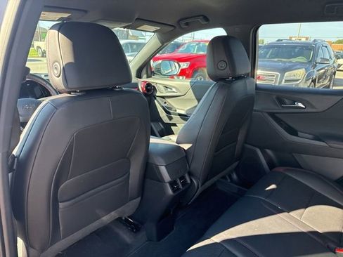 Used 2026 Chevrolet Equinox RS FWD image 22