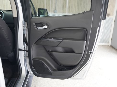 Used 2020 Chevrolet Colorado LT image 35