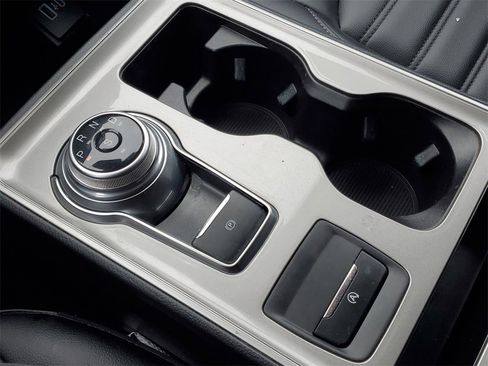 Used 2023 Ford Edge SEL w/ Convenience Package image 23