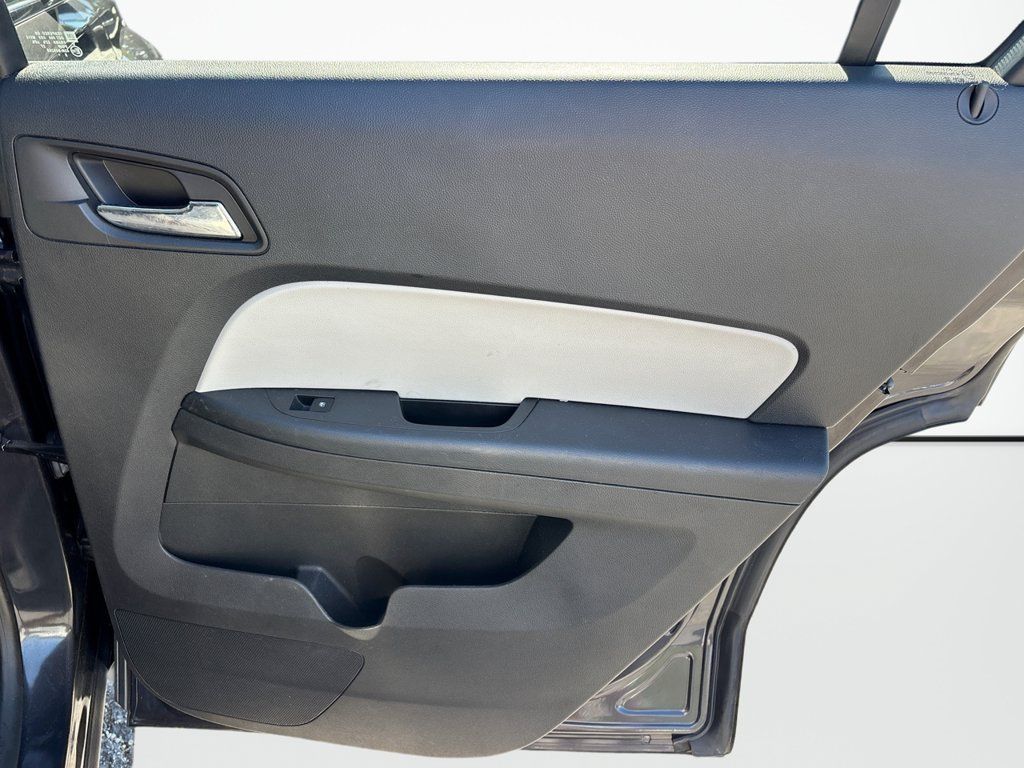 Used 2013 GMC Terrain SLT FWD image 17