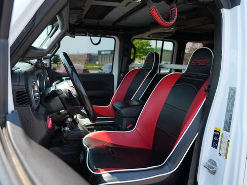 Used 2021 Jeep Wrangler Unlimited Rubicon AWD/4WD image 14