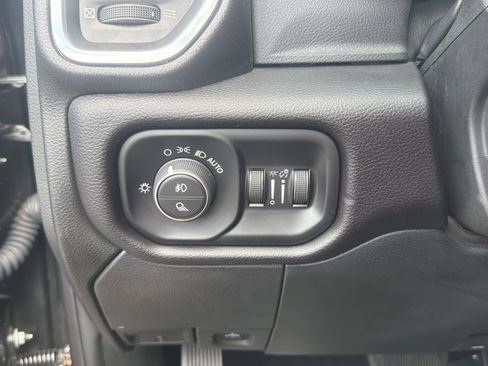 Used 2024 RAM 3500 Laramie AWD/4WD image 15