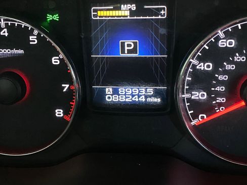 Used 2013 Subaru Outback 3.6R Limited w/ Moonroof Pkg image 21