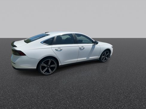 Used 2023 Honda Accord Sport image 10