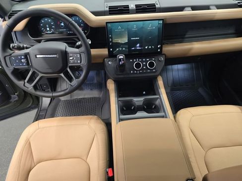 New 2026 Land Rover Defender 110 S AWD/4WD image 9