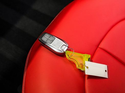 Used 2019 Ferrari 488 GTB Base image 60