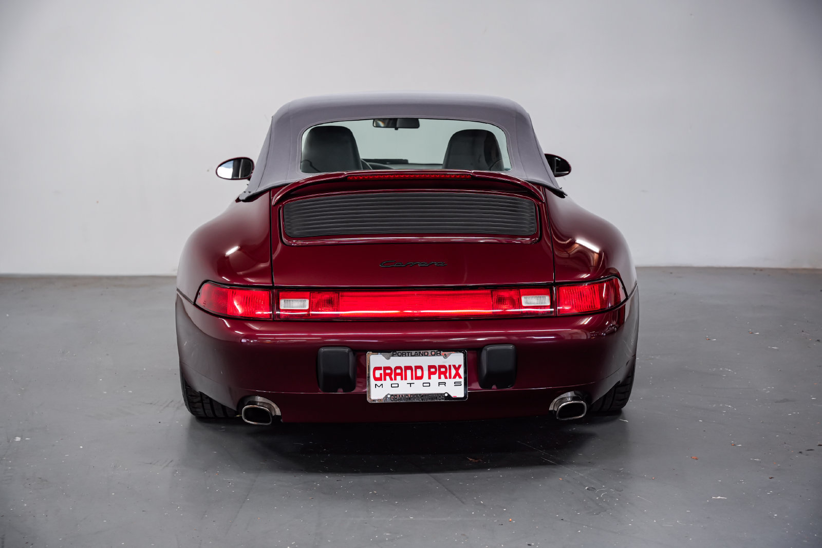 Used 1997 Porsche 911 Carrera RWD image 4