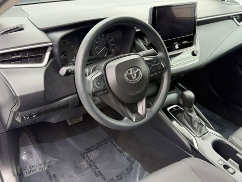 Used 2024 Toyota Corolla LE image 4