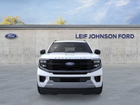 New 2025 Ford Expedition Platinum w/ Platinum Ultimate Package AWD/4WD image 6
