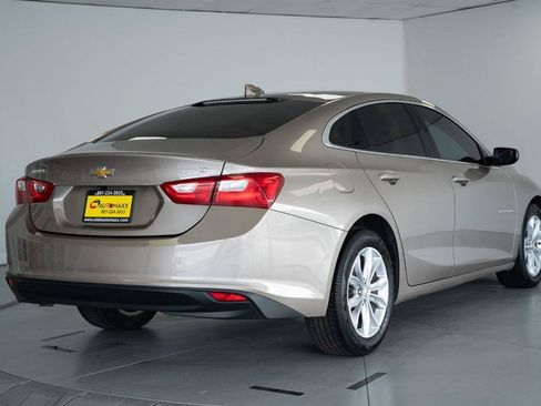 Used 2023 Chevrolet Malibu LT FWD image 8