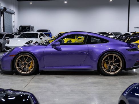 Used 2024 Porsche 911 GT3 image 3