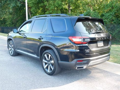 Certified 2023 Honda Pilot Elite image 10