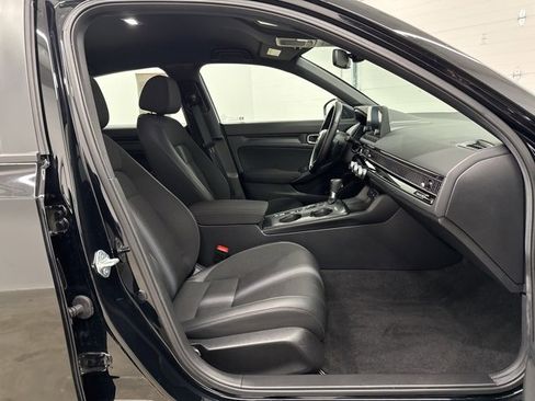 Certified 2025 Honda Civic Sport image 22