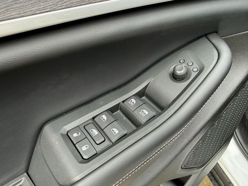 New 2025 Jeep Grand Cherokee Limited w/ Trailer Tow Package image 14