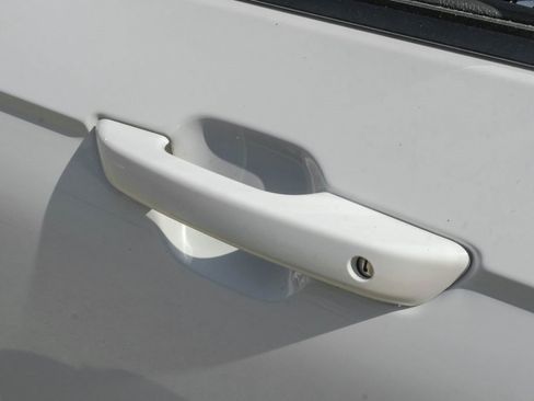 Used 2022 Jeep Grand Cherokee Laredo w/ Luxury Tech Group I image 49