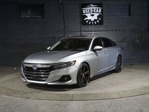 Used 2021 Honda Accord Touring image 1