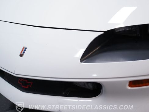 Used 1995 Chevrolet Camaro Z28 RWD image 18