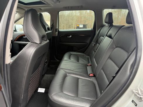 Used 2015 Volvo XC70 T6 Premier Plus image 12