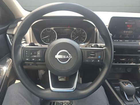Certified 2024 Nissan Rogue SV AWD/4WD image 12