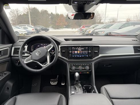 Used 2023 Volkswagen Atlas Cross Sport SEL R-Line image 15