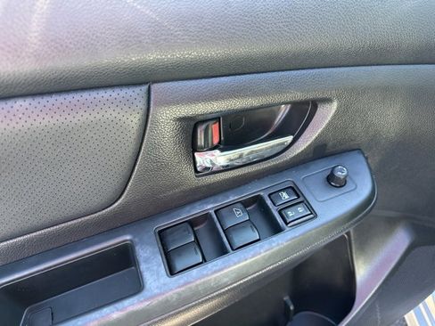 Used 2014 Subaru Impreza 2.0i Limited image 10