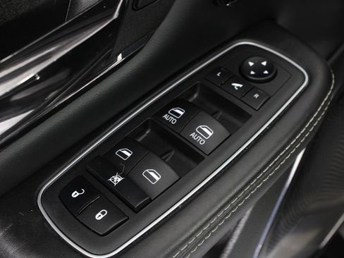 Used 2024 RAM 1500 Limited AWD/4WD image 19