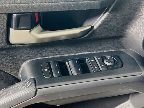 Certified 2024 Toyota Tacoma TRD Off-Road image 17