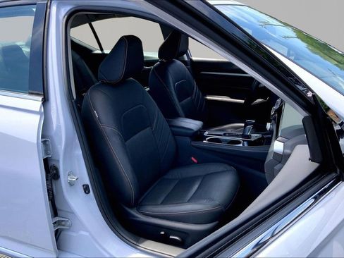 Used 2023 Nissan Altima 2.5 SR w/ SR Premium Package FWD image 19