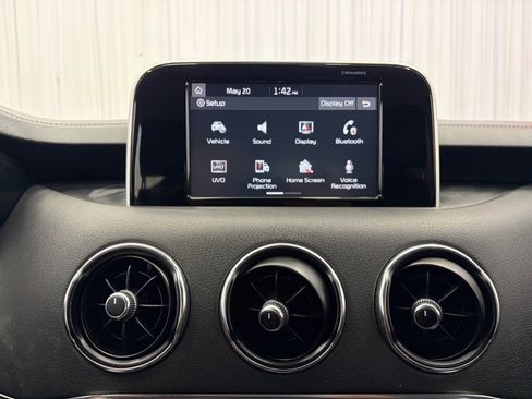 Used 2019 Kia Stinger AWD/4WD image 31