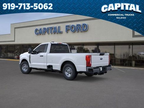 New 2026 Ford F250 XL w/ XL Chrome Package image 4