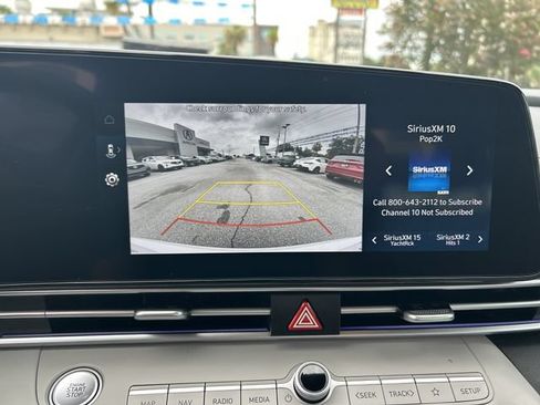Used 2025 Hyundai Elantra Limited FWD image 24