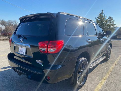 Used 2016 Toyota Sequoia Platinum image 9