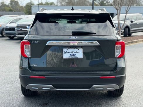 Used 2023 Ford Explorer XLT w/ Equipment Group 202A image 6