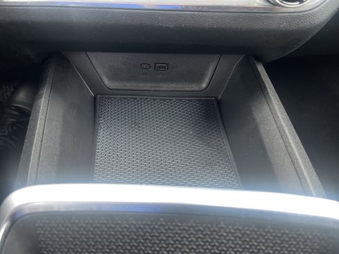 Used 2025 Chevrolet Equinox LT w/ Safety and Technology Package FWD image 27