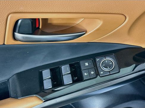Used 2025 Lexus IS 350 F Sport RWD image 24