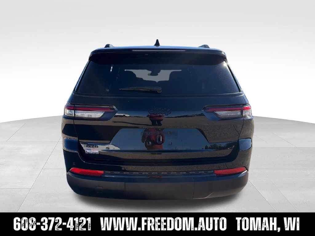 Used 2024 Jeep Grand Cherokee L Altitude AWD/4WD image 6
