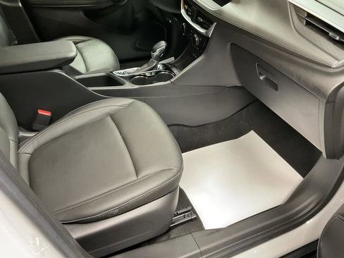 Used 2024 Buick Encore GX Sport Touring w/ Comfort Package image 12