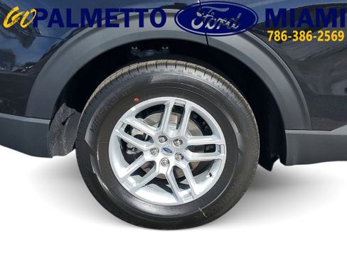 New 2026 Ford Explorer Active image 7