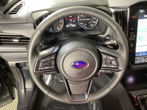 Certified 2025 Subaru Forester Limited image 28