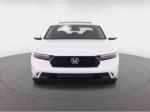 Used 2024 Honda Accord EX-L image 2
