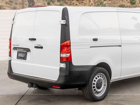 Used 2022 Mercedes-Benz Metris image 11