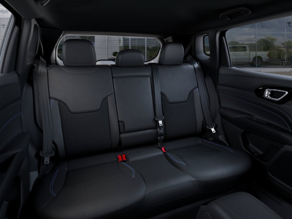 New 2026 Jeep Compass Latitude AWD/4WD image 16
